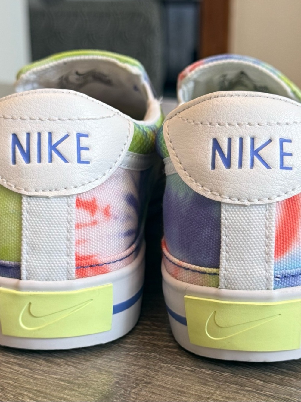 Nike Court Legacy Tie-Dye Slip-On Sneakers Womens Size 7 Multicolor Canvas NWOB - Picture 4 of 5
